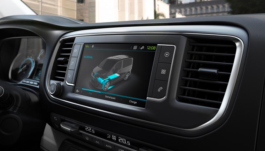 Детали интерьера Peugeot e-Expert 2020 года  (фото 6 из 15)